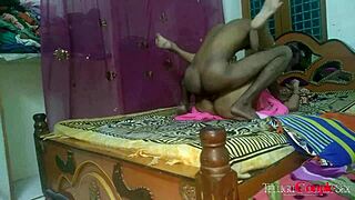 तेलुगु कपल इंटेन्स होममेड सेक्स के दौरान डर्टी चैट करता है