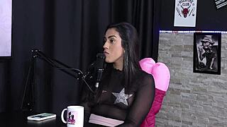 Olen koukussa parinvaihtoon swing-juhlissa. Ensimmäinen nainen ja ristiinpukeutuminen Karen Bessan kanssa!