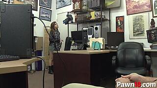 Hú, a rocksztár farkam olyan kemény lett ettől a szerepjátéktól!