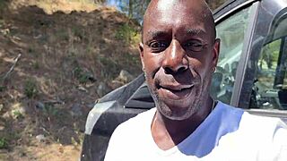 Куколд умолял меня быть грязным с бывшей Джесси Джей в грязном лизании задницы.