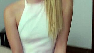 Am terminat cu terapeuții, am nevoie doar de pula tatălui în mine, mărturisește Riley Star