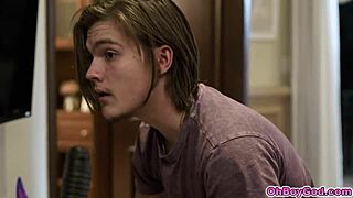 Мачуха Лорен Филипс говорит Тайлеру Крузу: Дай покажу тебе настоящий секс. Это глубокий урок в лизании и больше!