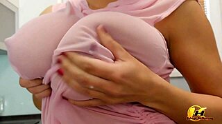 Fejem a cicimet pohárba és iszom meg