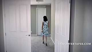 פוסטר מוצא את צעצועי הסקס שלהם! עכשיו הכל צריך להשתנות מהר - TheFosterTapes