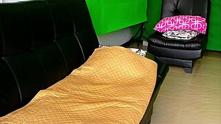 hoćeš da vidiš najseksi striptiz pre divljeg jebanja sa agarabas i olpr?