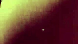 Hei, vil du se en geil stesøster og stesønn dele seng for vill moro?