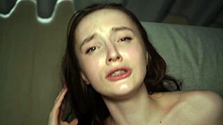 埃丽卡·莫里第一次硬性交和喷水与马丁·斯佩尔