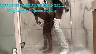 Royal B længes efter daddys pik og varm sædlast