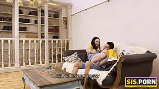 स्टड साली को कैश से लुभाता है वाइल्ड राइड के लिए। वह बेड में डील सील करने को राजी होती है।