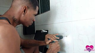 Man, Jhonn Corleone buat aku squirt dengan BBC dalam bontot aku semasa raw