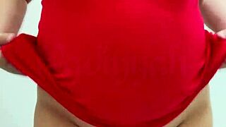 مراهقة تايلاندية حامل مثيرة تشعر بالجنسية في أكشن منزلي منفرد