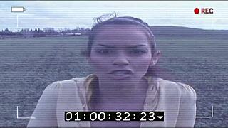 Jessica Jammer føler hver tomme pik skubbet dybt i hendes stramme røv. Det er ren rå ekstase!