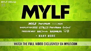 Sassy siivooja rakastaa todella anaalia!