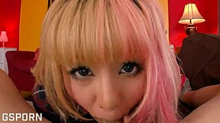 vaalea japanilainen teini 18+ rica nauttii imusta ja kusi krempistä