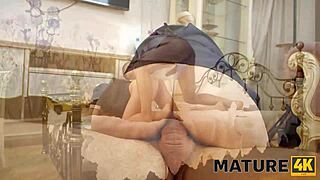 Mature4k Обслуживание номеров с неожиданным поворотом в отеле